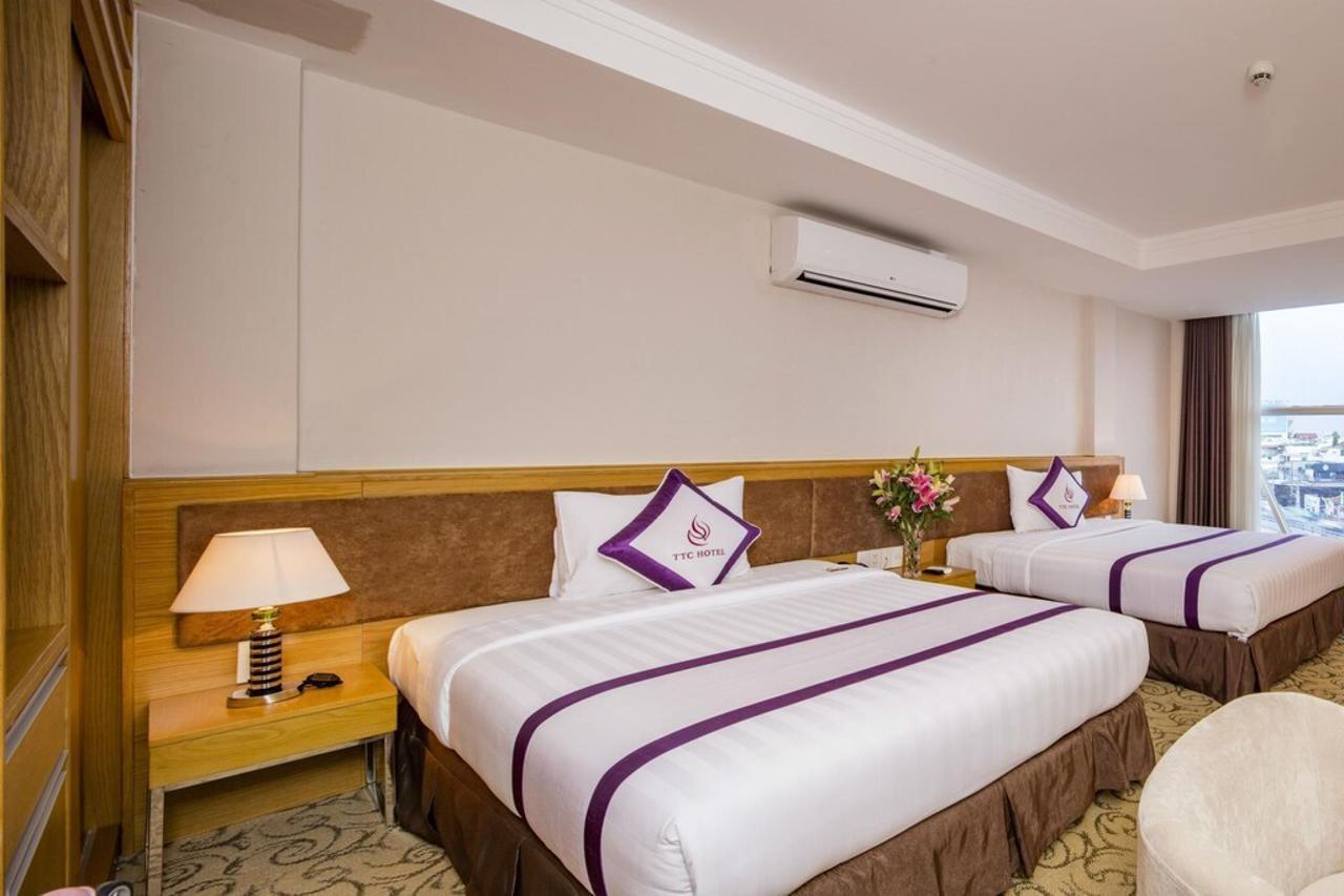 Ttc Hotel Deluxe Airport Ho Chi Minh-staden Exteriör bild