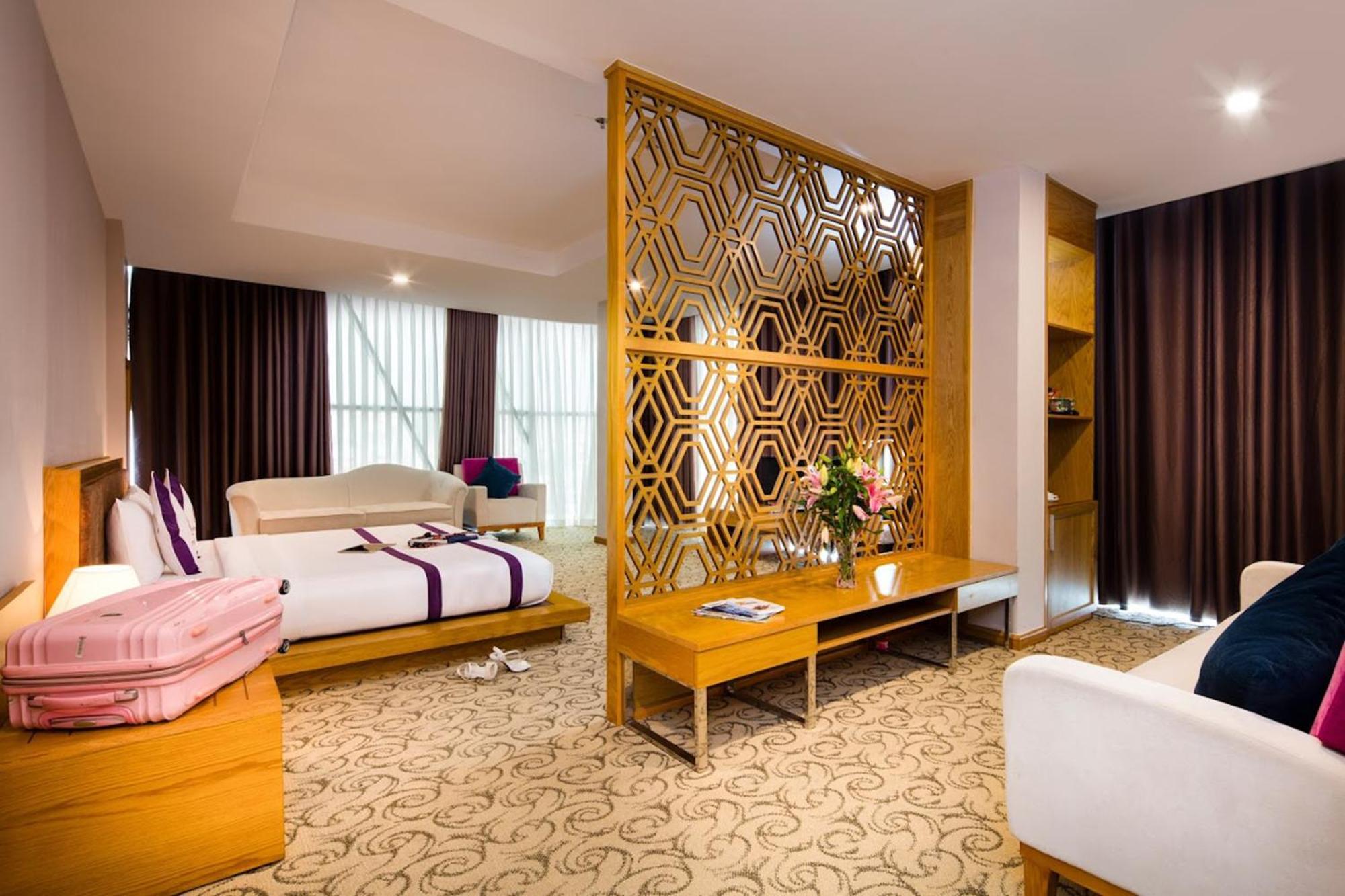Ttc Hotel Deluxe Airport Ho Chi Minh-staden Exteriör bild