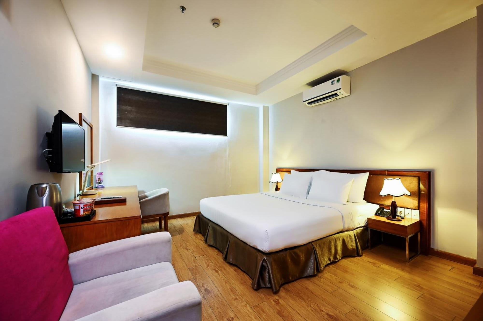 Ttc Hotel Deluxe Airport Ho Chi Minh-staden Exteriör bild