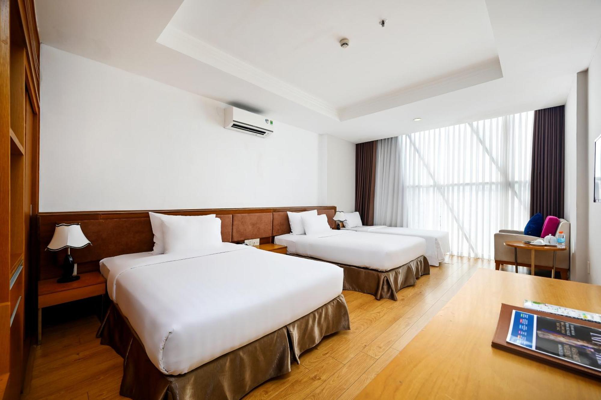 Ttc Hotel Deluxe Airport Ho Chi Minh-staden Exteriör bild