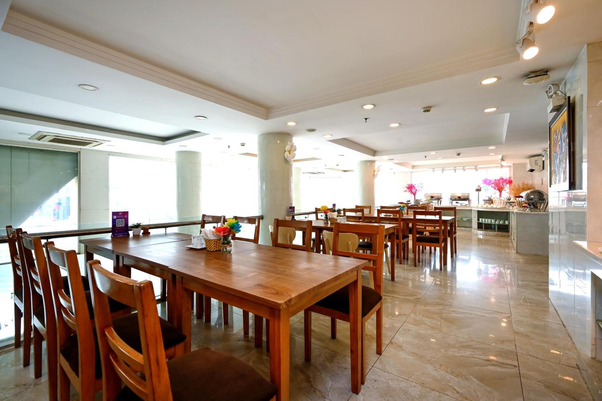 Ttc Hotel Deluxe Airport Ho Chi Minh-staden Exteriör bild