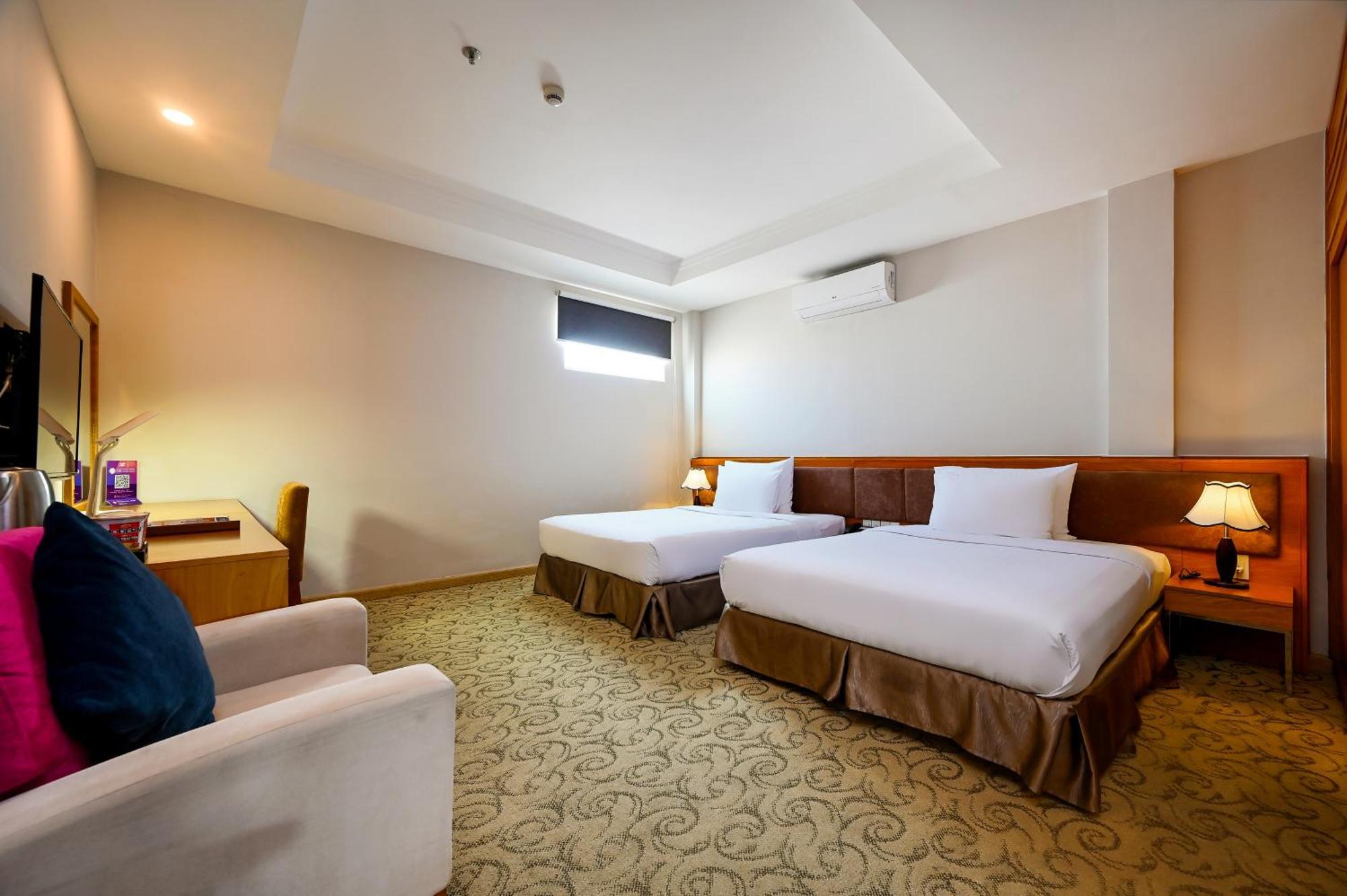 Ttc Hotel Deluxe Airport Ho Chi Minh-staden Exteriör bild